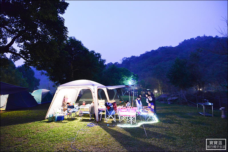 新竹關西露營趣 | La vie露營區 ，小而美離市區近，可帳邊停車，有民宿可以選的優質營區