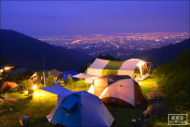 宜蘭露營趣 | 鷗漫景觀營地，坐擁宜蘭百萬夜景的獨立包區營地，附兒童戲水池、戲沙池