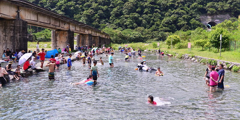 《 宜蘭東澳消暑勝地 》東岳湧泉@終年14~16度的湧泉，比蘇澳冷泉更清涼有勁