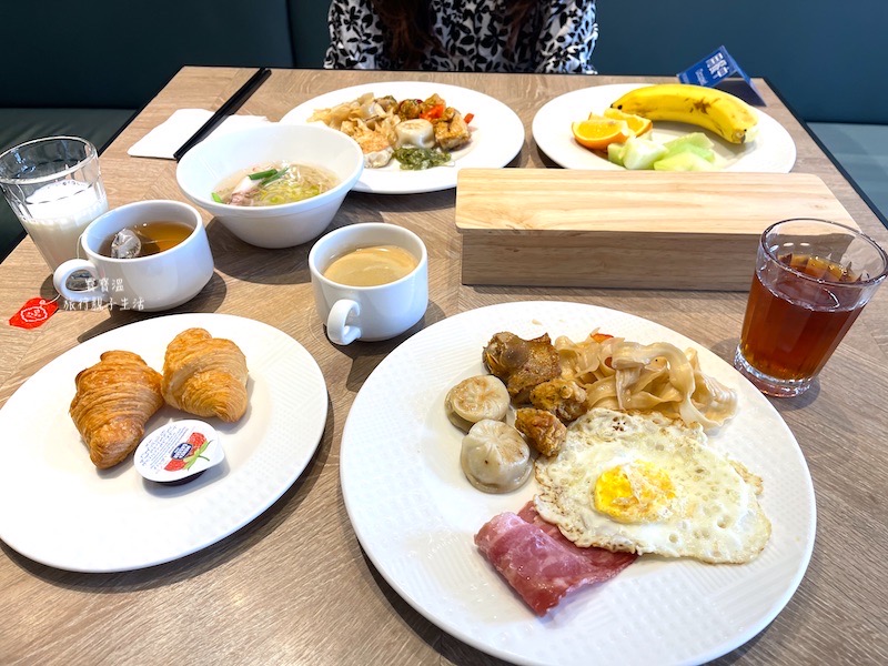 澎澄飯店早餐